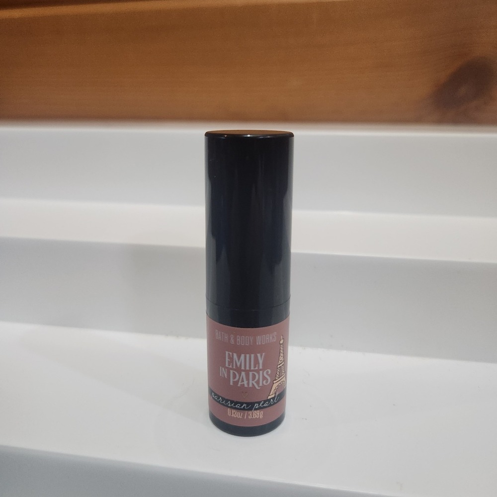 Bath & Body Works Parisian Pearl Emily‎ In Paris Lipstick 3.69g New & Sealed